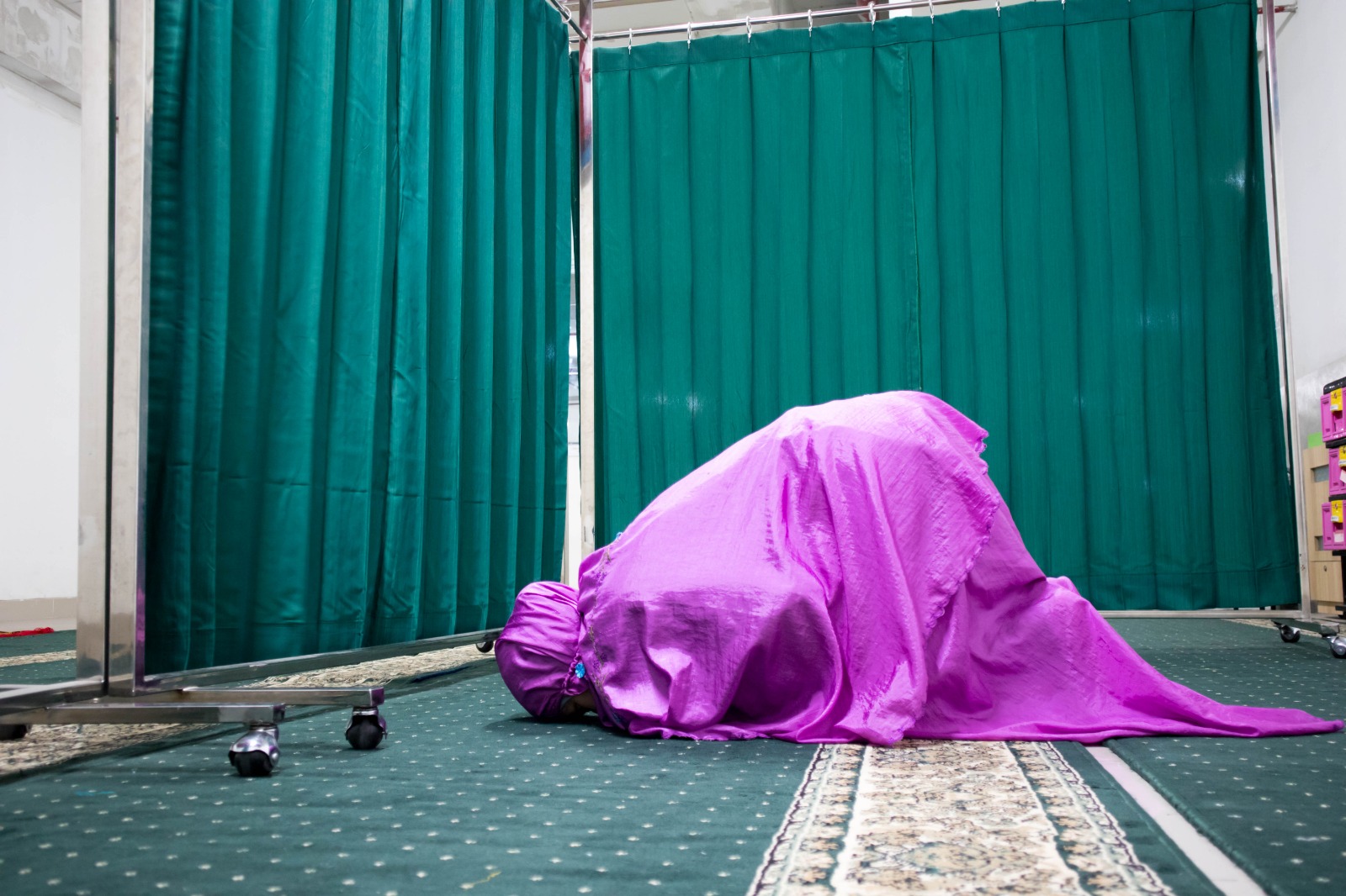 What Is the Ruling of Making Sujud Ash-Shukr during Menstruation? post thumbnail image